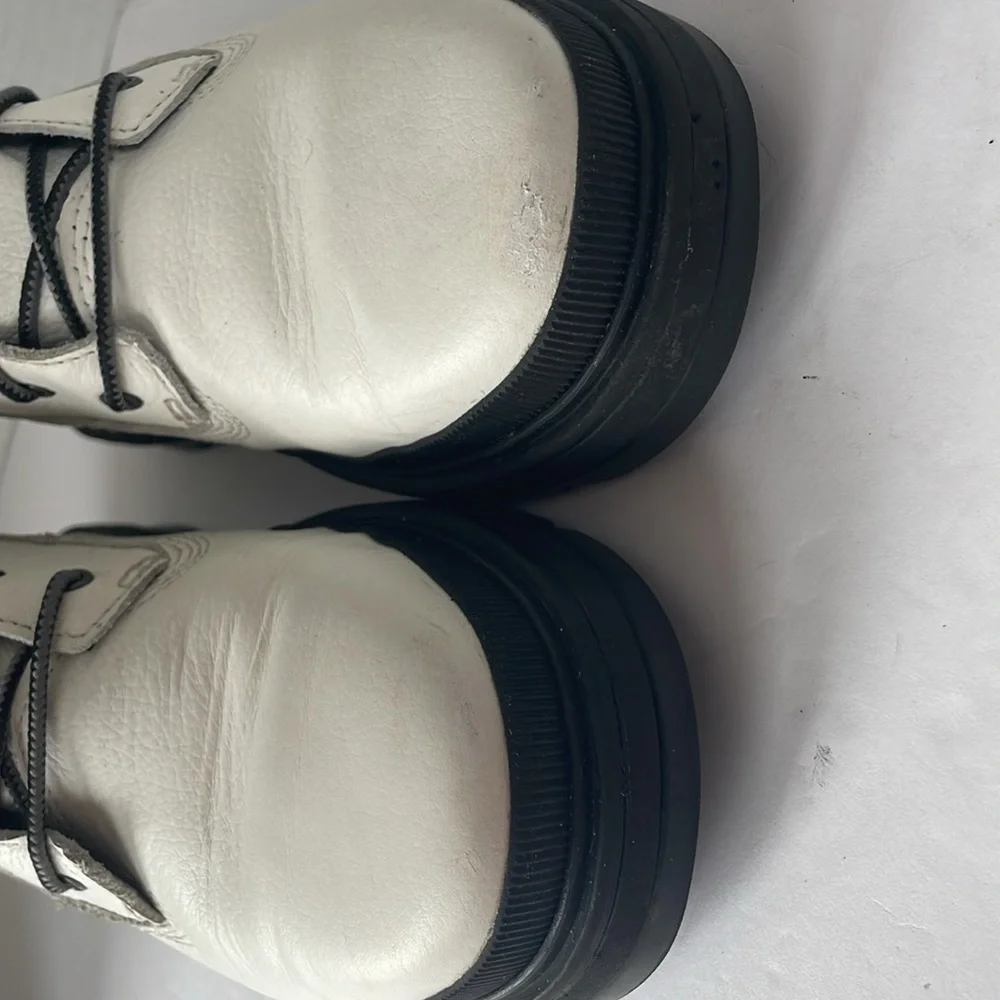 Timberland questions leave